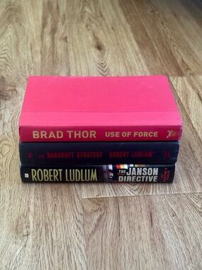 Lot of 3 Hardcover Thriller Books - Brad Thor & Robert Ludlum Spy Fiction